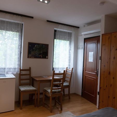 Rent A Scooter Vendeghaz Lägenhet Zamárdi Exteriör bild